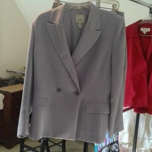Beautiful Anne Klein2 2pc size 12 suit lavender